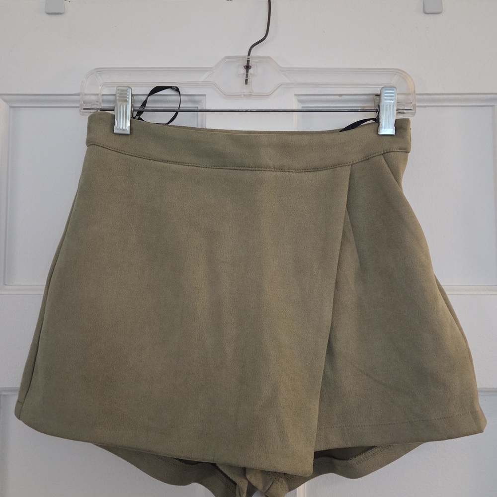 Missguided Khaki Women's Skorts